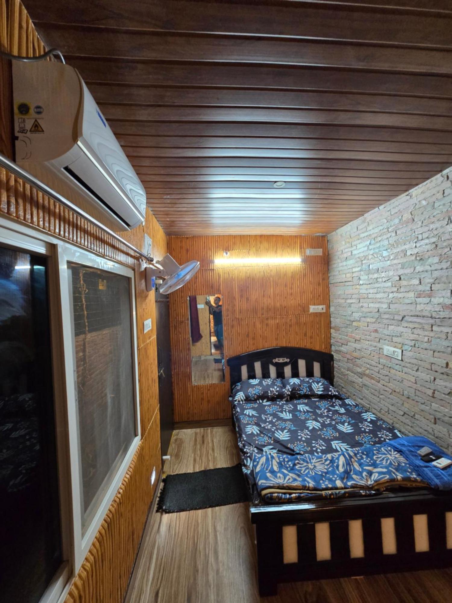 Barla'S Home Stay Шамшабад Экстерьер фото
